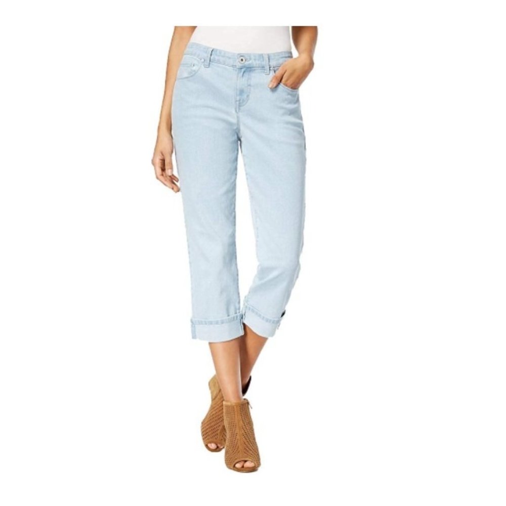 NWT Style & Co Curvy-Fit Capri Jeans
